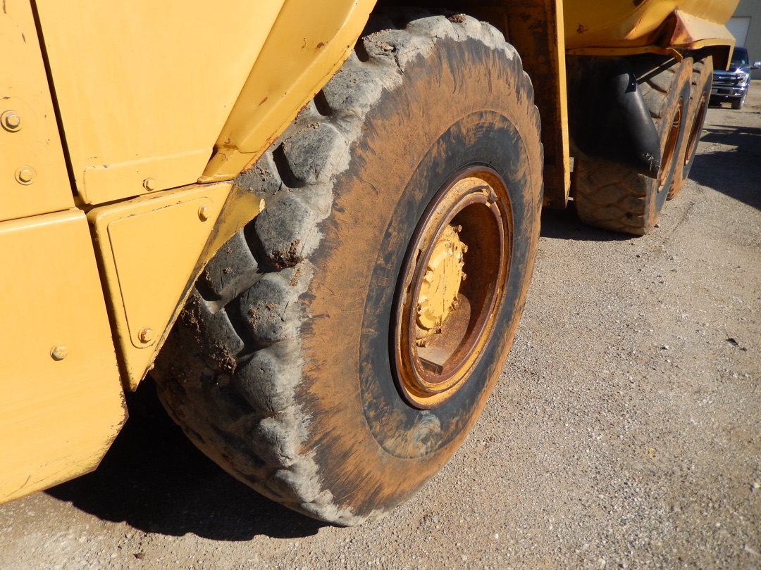 1997 CATERPILLAR D250E - Image 23